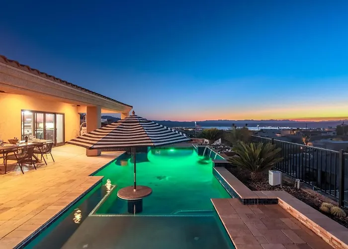 Views! Luxury W/ Pool, & Fire Pit! * Lake Havasu City